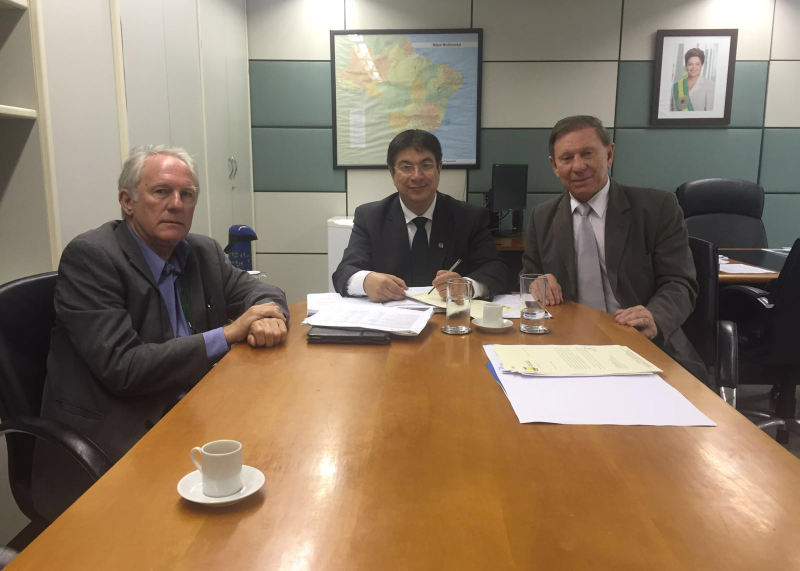 PREFEITO CASALI CUMPRE AGENDA EM BRASÍLIA